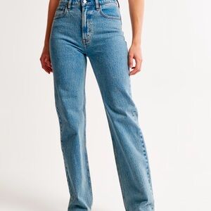 NWT High Rise 90s Relaxed Jean